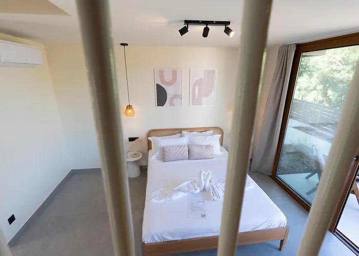 Golden Sun * Agios Christoforos (Lefkada)