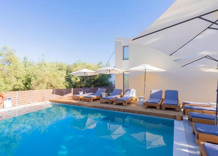 Golden Sun Aparthotel